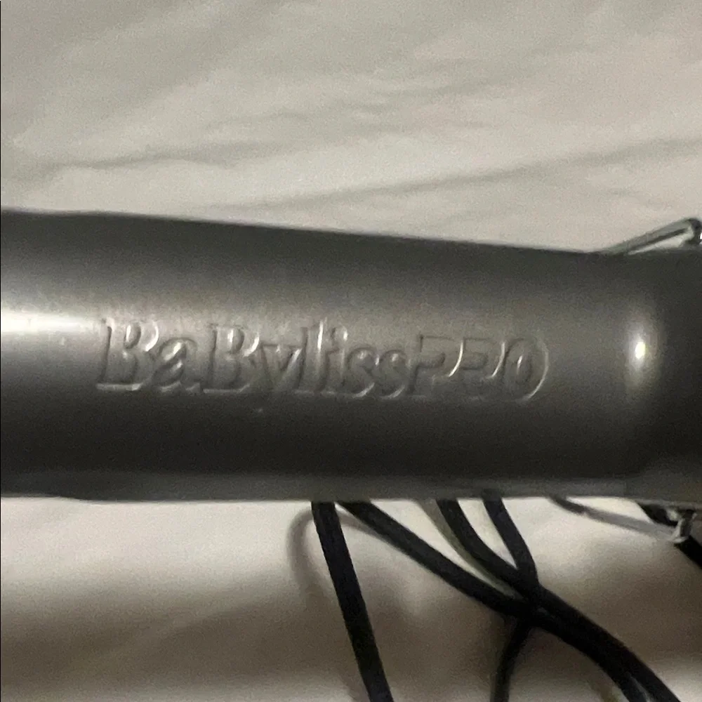 Babyliss Pro Curling Iron - Picture 4 of 5